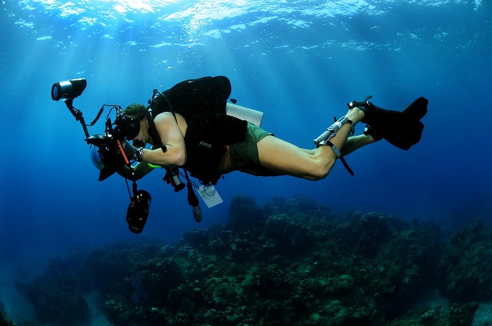 What to wear scuba diving in warm water