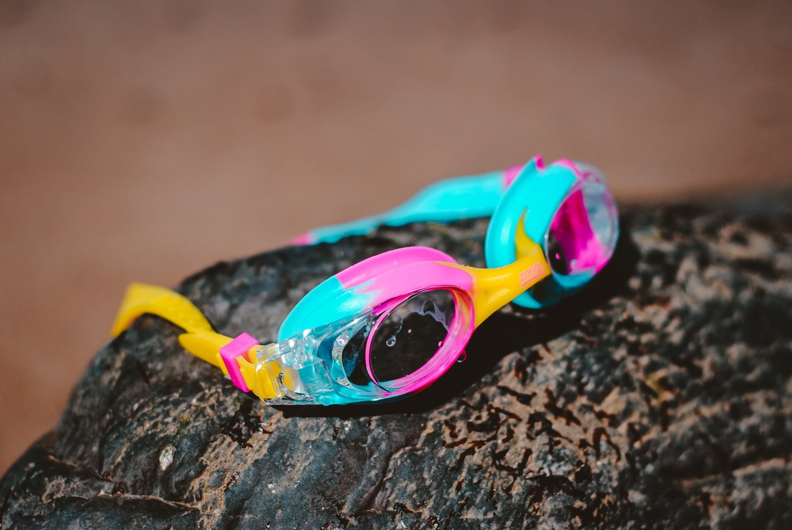 Best Swimming Goggles For Toddlers & Kids Top 5 Picks & Guide